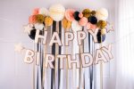 Γιρλάντα Happy Birthday με χρυσό Περίγραμμα 220cm - Image 2